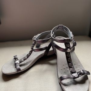 Vionic Hailey Sandal